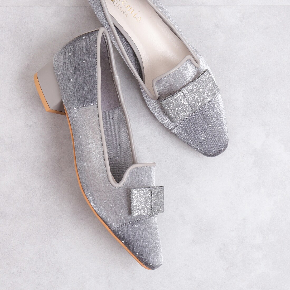 メッシュ ポインテッドトゥフラットシューズ | アルテミス by ダイアナ