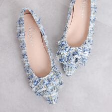 アルテミス by ダイアナ(artemis by DIANA)の【25秋冬新作】ラッフルデザイン ポインテッドトゥフラットシューズ