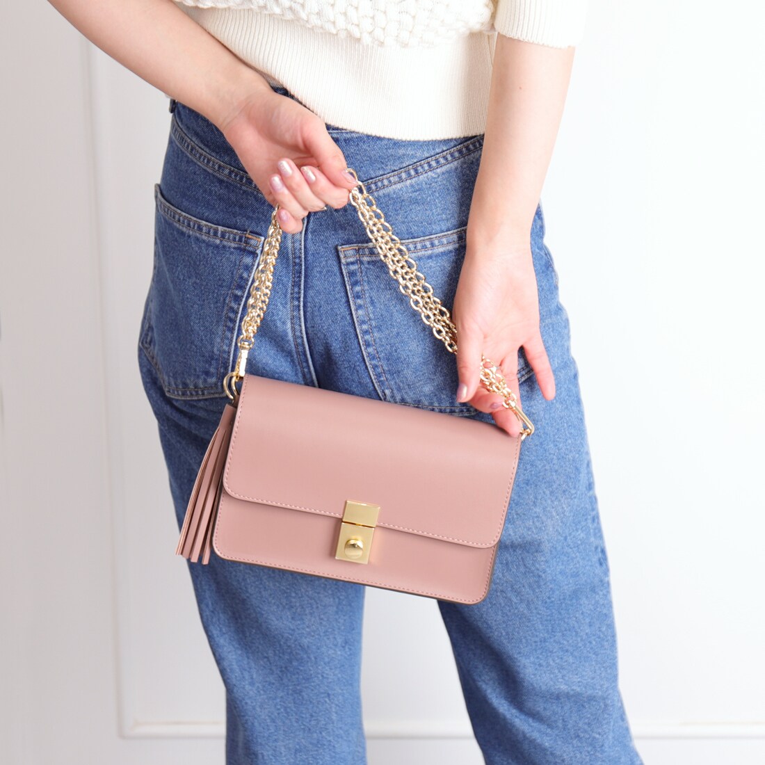 25秋冬新作】タッセルチャーム 2WAYショルダーバッグ | アルテミス by