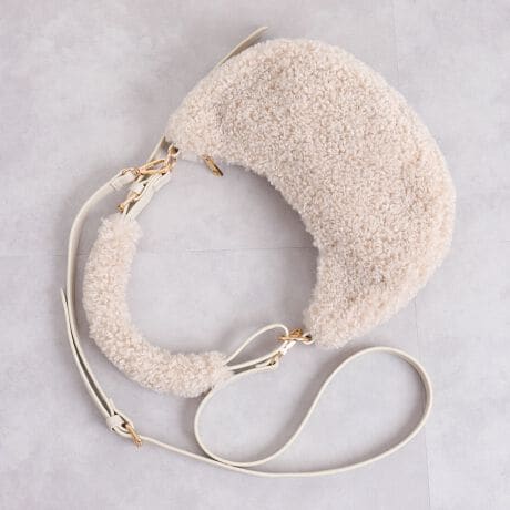 sfUCtEʂ݂̂悤ȂƂGSnƌy͂̃nhobOBERpNgȂ[͂Agh̃n[t[^|CgłBEnḧꕔɍvgp邱Ƃőlۂ͋CɁBł̂ŁAAE^[݂̌ςĂ|ł܂BEzX}[gtHAJ[hP[X⃊bvȂǕKvȕ\܂TCYBEnF̃V_[xgi\jŎ΂ߊ|΃nYt[łoł̂ŁAig͂AsVbsOɂ߂łBsJ[tEGgh̃Ip[h͊炩ȐGSñtFCNt@[BVvȂm̃ANZgɂ҂łBE3F͂邭ƂJ[tFCNt@[BJ[ɂāAlۂ킹܂BH~̗F̃X^CɍFƂĂ߂łBs@\tJFt@Xi[|PbgFI[v|Pbg~P/t@Xi[|Pbg~PTCYFc19cmiʂobO܂ł̍15cmj/26cm/}`8cmdF270tFCNt@[fނ͐GɎア߉J̓̂gp͋ɗ͂TB܂Agn߂̓t@[₷ꍇ܂BBi͍vfނgpĂ܂Bv͑fނ̐AԂ߂ƕ\ʂɂЂъ┍ꂪNꍇ܂B\߂܂悤肢܂BBeɂA̓ŐFČꍇ܂B炩߂B-INFORMATION-îCɓo^ĂĂēגʒm󂯎邱Ƃł܂̂ŁA񂲓o^IuĥCɓo^ViēׂȂǁAȏ󂯎邱Ƃł܂B[^:KB5758]