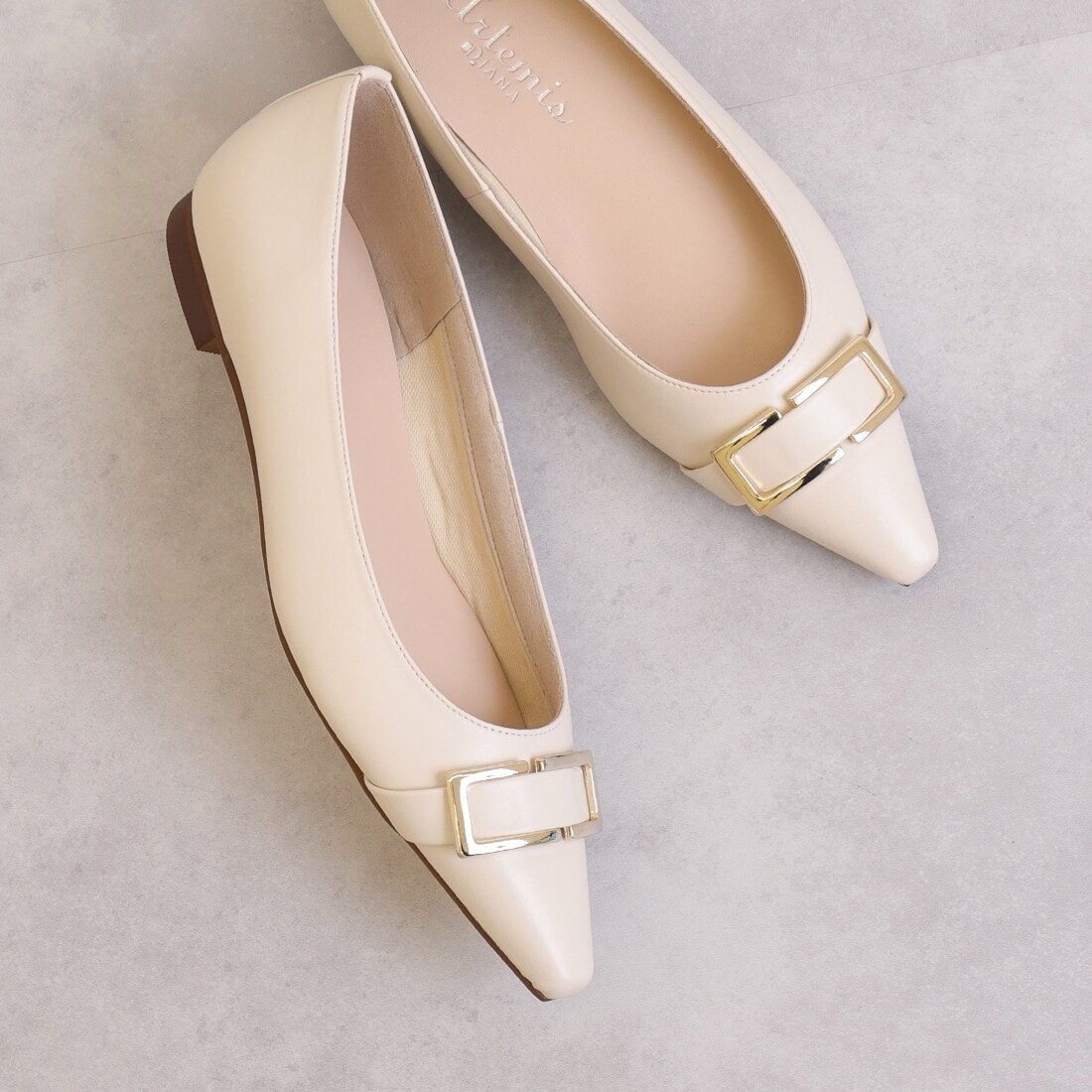 [�}���C]�y26�t�ĐV��z�X�N�G�A�o�b�N�� �t���b�g�V���[�Y/�A���e�~�X by �_�C�A�i�iartemis by DIANA�j �z���C�g(IV1 )