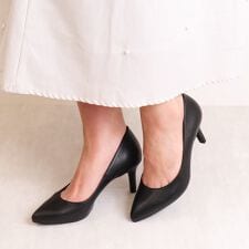 【定番商品】ポインテッドプレーンパンプス RT17705