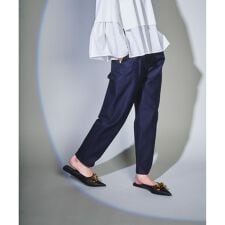 チノタックパンツ