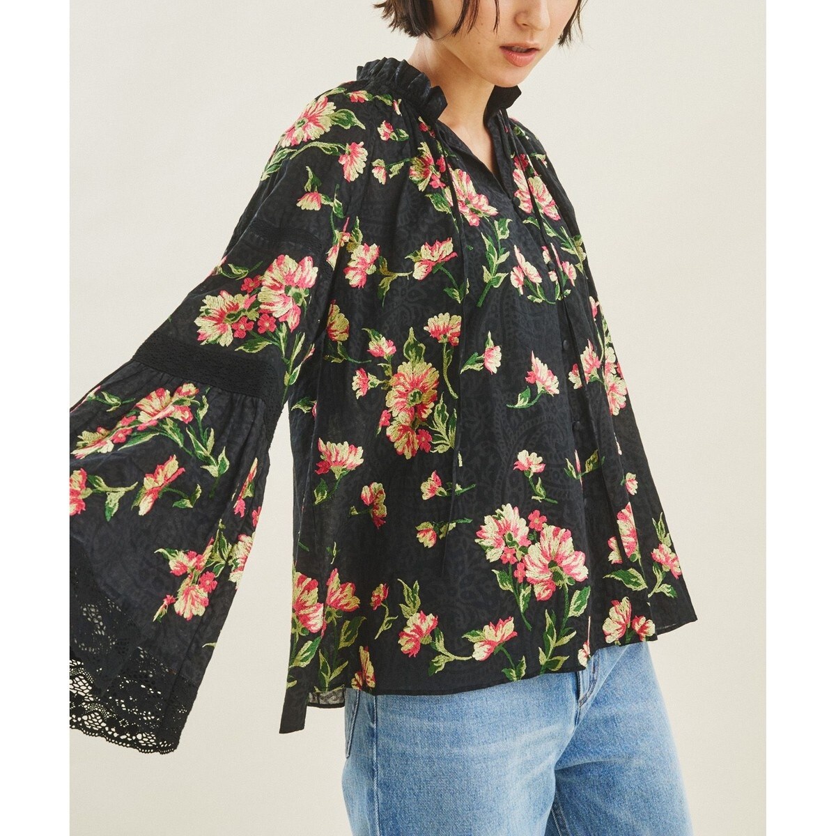 フラワー刺繍トップ | グレースコンチネンタル(GRACE CONTINENTAL