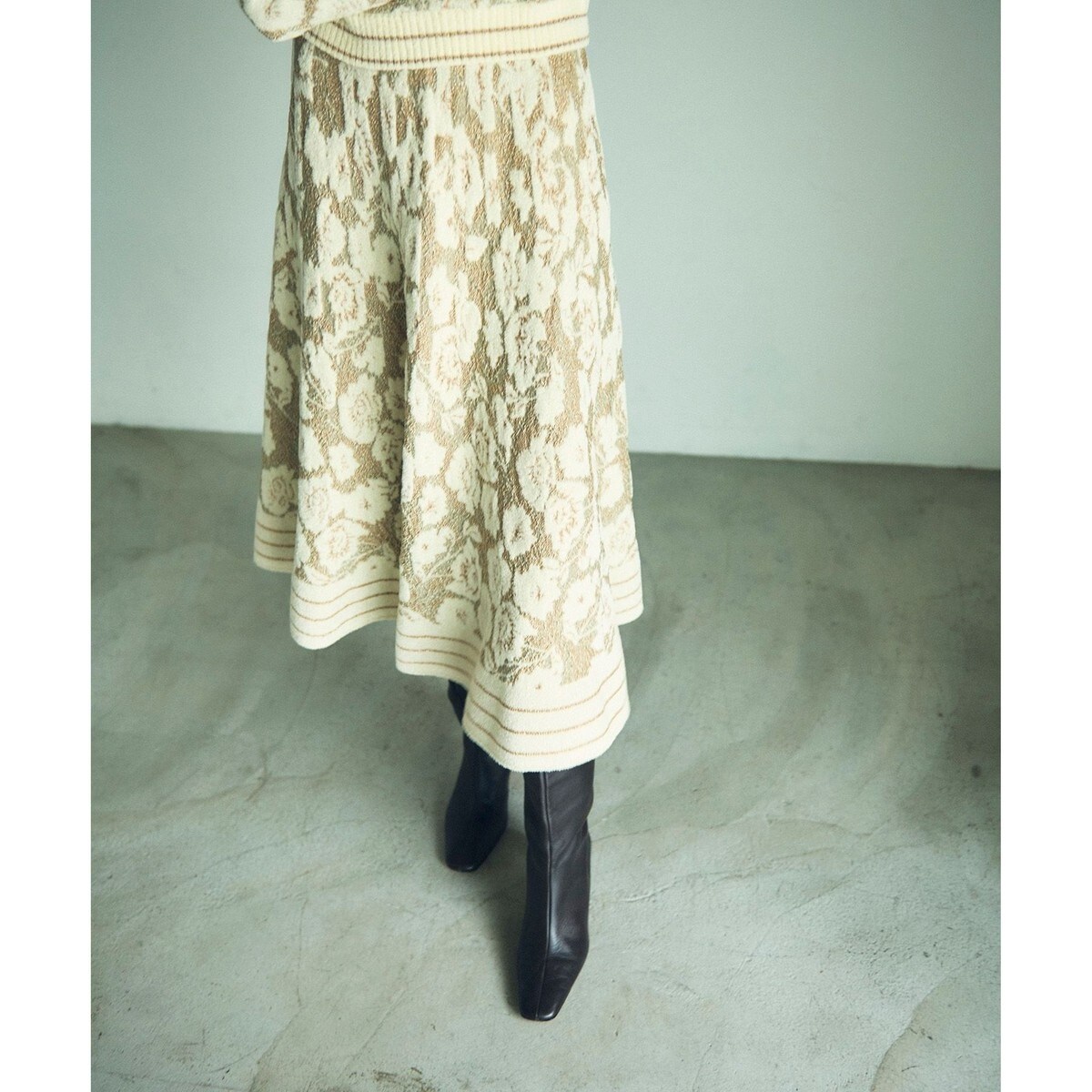 グレース コンチネンタル フローラルラメ　　　トップ＆スカート セットアップ ラメフローラルニットスカート / GRACE CONTINENTAL | GRACE