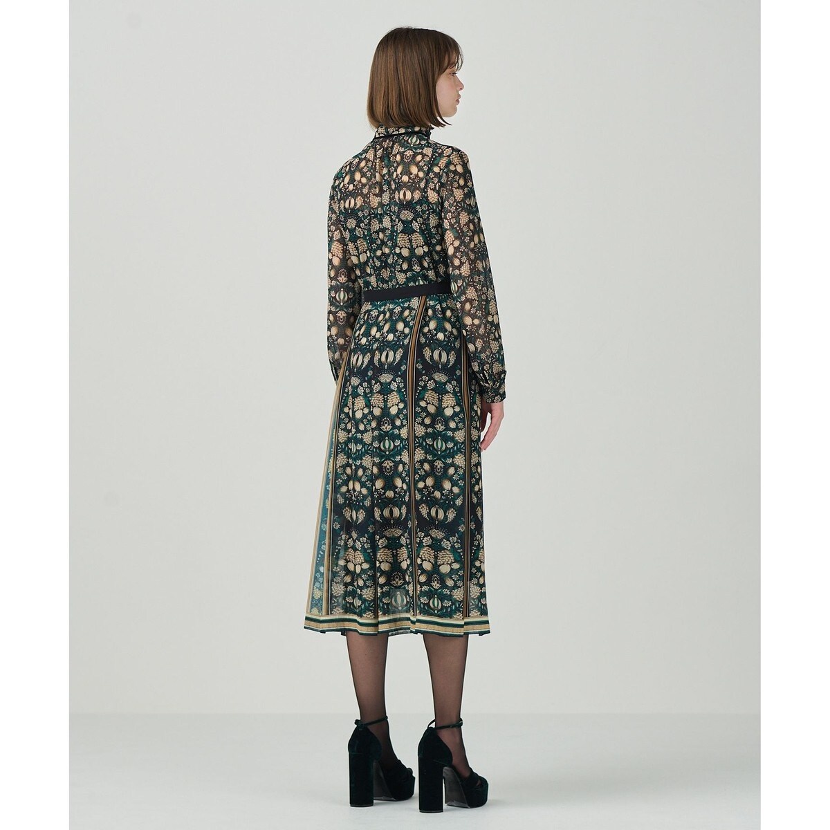 ハイネックボウタイプリントワンピース | グレースコンチネンタル