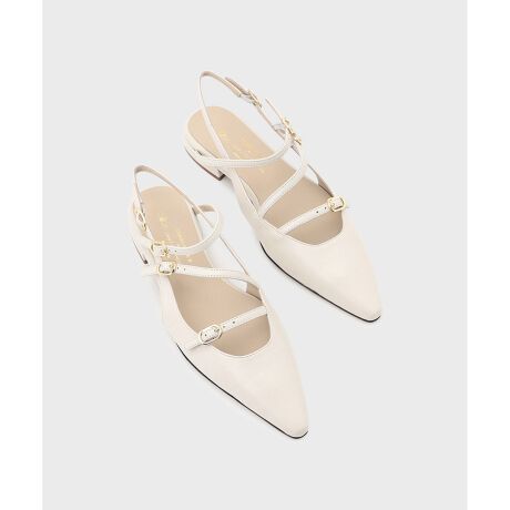 [^ԁF0525172101]C^A̐lCuhACORSO ROMAC9fC[ɂ҂ȃtbgV[YB|CebhgD̃V[vȃVGbgɁAAbp[̃gvXgbvȂǁA炵ؚfUĆB㎿ȊvgpiȘȂ܂ɐS䂩ꑫłBCORSO ROMAC9 / R\[}m[x JȐEl̎dŁA̍V[Yɒ]̂C^AuhB ㎿ȎdオȂAfC[Ɏgx[VbNȃfUC͂łB