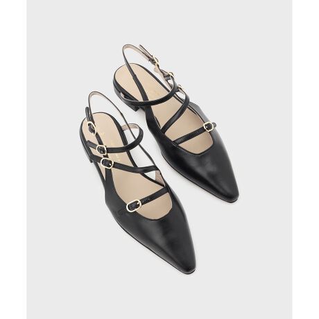 [^ԁF0525172101]C^A̐lCuhACORSO ROMAC9fC[ɂ҂ȃtbgV[YB|CebhgD̃V[vȃVGbgɁAAbp[̃gvXgbvȂǁA炵ؚfUĆB㎿ȊvgpiȘȂ܂ɐS䂩ꑫłBCORSO ROMAC9 / R\[}m[x JȐEl̎dŁA̍V[Yɒ]̂C^AuhB ㎿ȎdオȂAfC[Ɏgx[VbNȃfUC͂łB