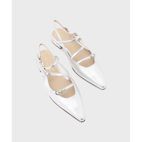 [^ԁF0525172101]C^A̐lCuhACORSO ROMAC9fC[ɂ҂ȃtbgV[YB|CebhgD̃V[vȃVGbgɁAAbp[̃gvXgbvȂǁA炵ؚfUĆB㎿ȊvgpiȘȂ܂ɐS䂩ꑫłBCORSO ROMAC9 / R\[}m[x JȐEl̎dŁA̍V[Yɒ]̂C^AuhB ㎿ȎdオȂAfC[Ɏgx[VbNȃfUC͂łB