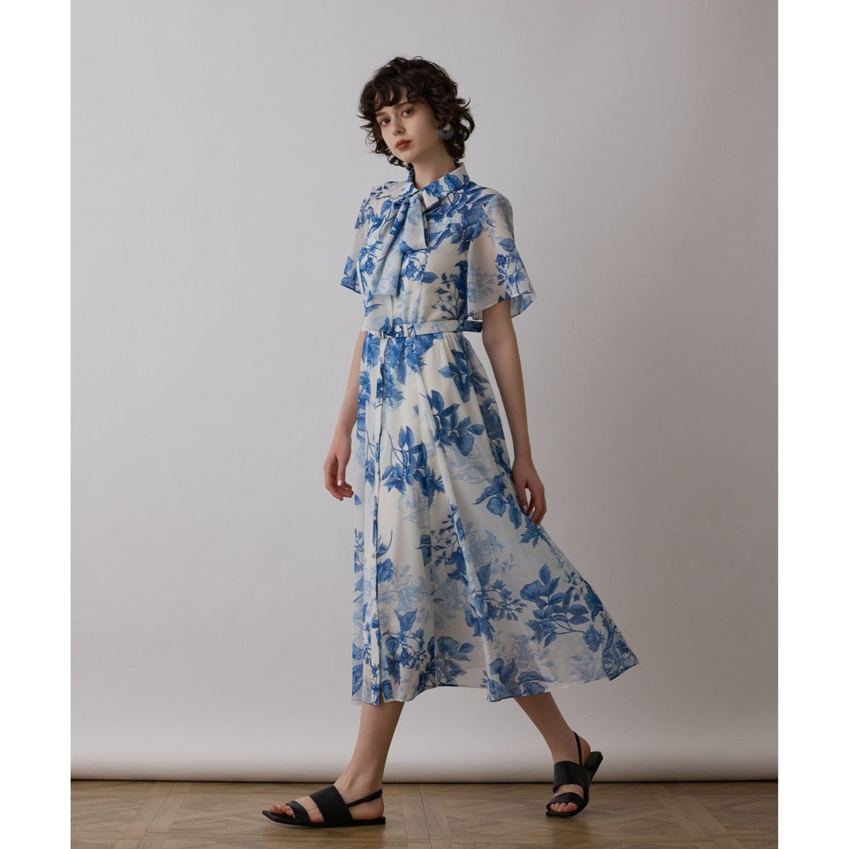 未使用品　グレースコンチネンタル　シャドーフラワープリントワンピース シャドーフラワープリントワンピース | グレースコンチネンタル(GRACE