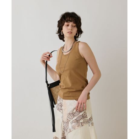 [^ԁF0125243117]G肪ǂהԎ̃Rbgfނł肵jbggbvXBJbg\[̂悤ȃXeb`[N|CgɂȂfUCłB ږʂY튎悢œɂAꖇłƒɂɌ܂ꖇɎdグ܂Bɓɂ₩ȃAX^ɁA҂Ƃ߂Ȃق̂̂痣▭ȃVGbgVvȃfUCƃx[VbNJ[ŁAĂ\Ci[ƂȂĂ܂B̃fp摜̓TviBeĂ܂Bۂ̏iƎdlAHATCY኱قȂꍇ܂B\߂܂B