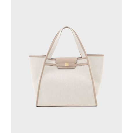 [^ԁF0225282502]^EV[ŃtɎĂLoXñrbOg[gBfUCi[|sFEEL AND TASTEtԂ̃{fBOLoXobOɁA^obNƃtbvfUCAoCJ[̃U[g~OŃ_ȎdオɁB[ȃgy[YVGbgɂƂ}`tfUCŎ[͔͂QB|\ȎƁA΂ƉוԌ̍ĹBVbsO疈̒ʋ΂܂œ̂V[ł܂BJ[̓zCgEx[W̃VbN2FWJB