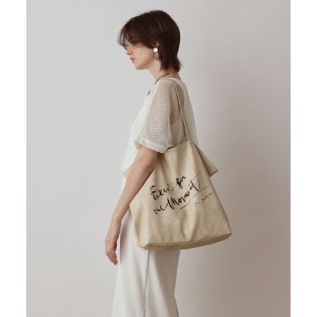 [^ԁF0325282512]Diagram ~ ERI YOSHIDA@ڍׂ͂A[eBXg V_GƂ'25 SUMMER R{[VBDiagram̂߂ɕ`낵AV_G̃eLXgA[gvgg[gobOB\ʂɌyNbV̂郔Be[Ŵ悤ȕ̃tFCNU[fނgpBn[h炵ADiagram 炵rbOg[gɎdオ܂BƂĂyď_炩ȑfނŁAn_炩Ȃ̂IłׁA₷Ƃ\X^COɂȂꊴoBx[Wɂ̓ubNAuEƃ`R[ɂ̓zCg̃vĝ܂B pƔėp˔AghƂg[gobOBƌɊ|郉tȃX^CŁAN炵Ђy݂BifpĂ̂̓TviƂȂ܂Bۂ̏iƎdlAHATCY኱قȂꍇ܂B\߂܂Bj