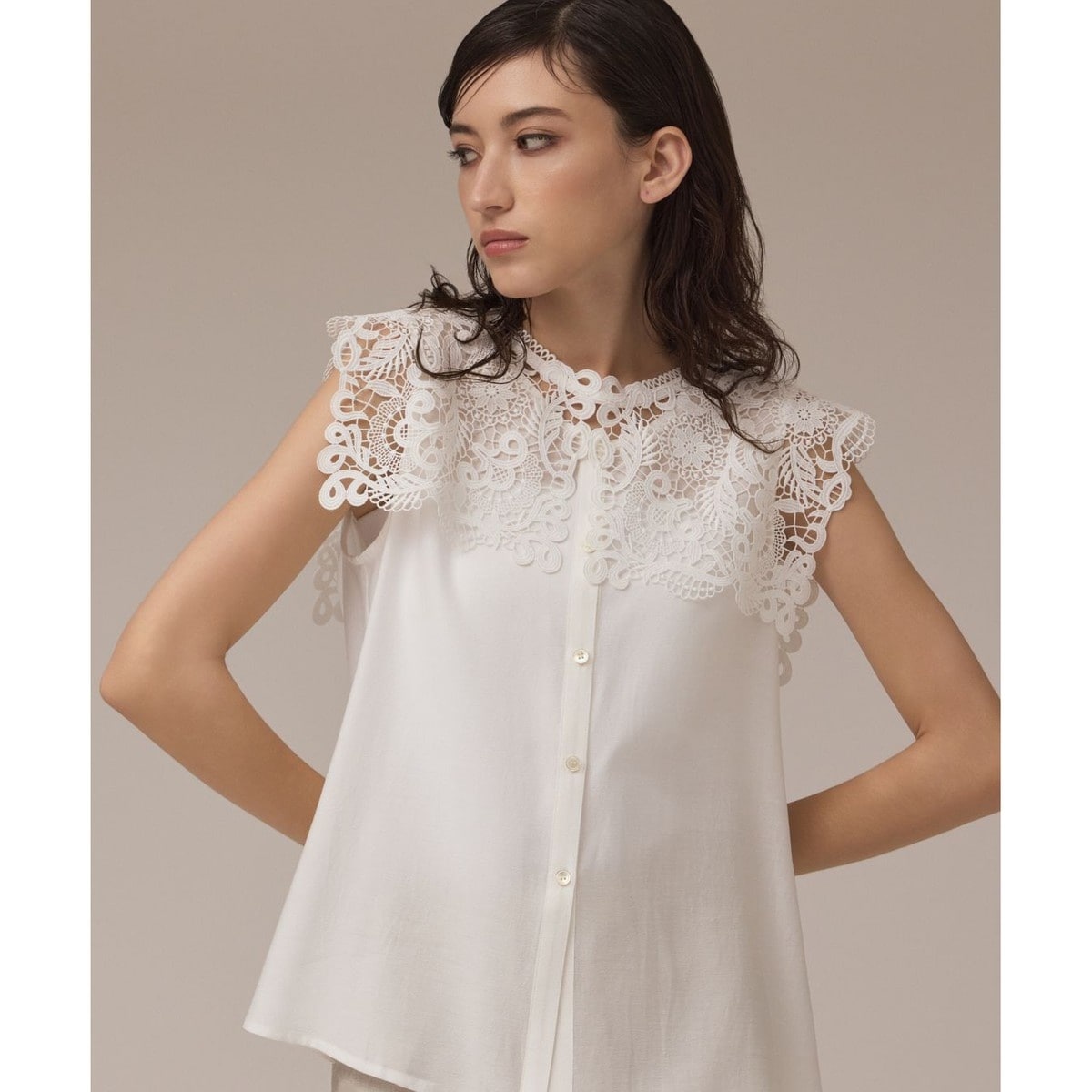 グレースコンチネンタルレースブラウス新品 パターンレースカラーブラウス | グレースコンチネンタル(GRACE