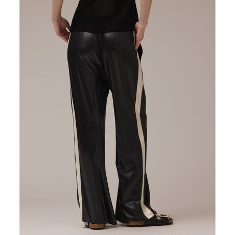 [^ԁF0325311334]U[CNȕ\ŏH̃jAXoC[W[Chpc TChɃCAX|[eB[ȃGbZXЂƂăn[h}{fUCłBR[eBOHTefނ́AƐ^Ăł₷xǂEyɍSAAU[̂悤ȃV{\܂BEGXg̓SdlɂAbNXSnBӉĂɂ̓VA[gbvXɁAHɂȂjbgȂǂƋGߊ̂ACeƃgh鑕Ђy݂B̃fp摜̓TviBeĂ܂Bۂ̏iƎdlAHATCY኱قȂꍇ܂B\߂܂B