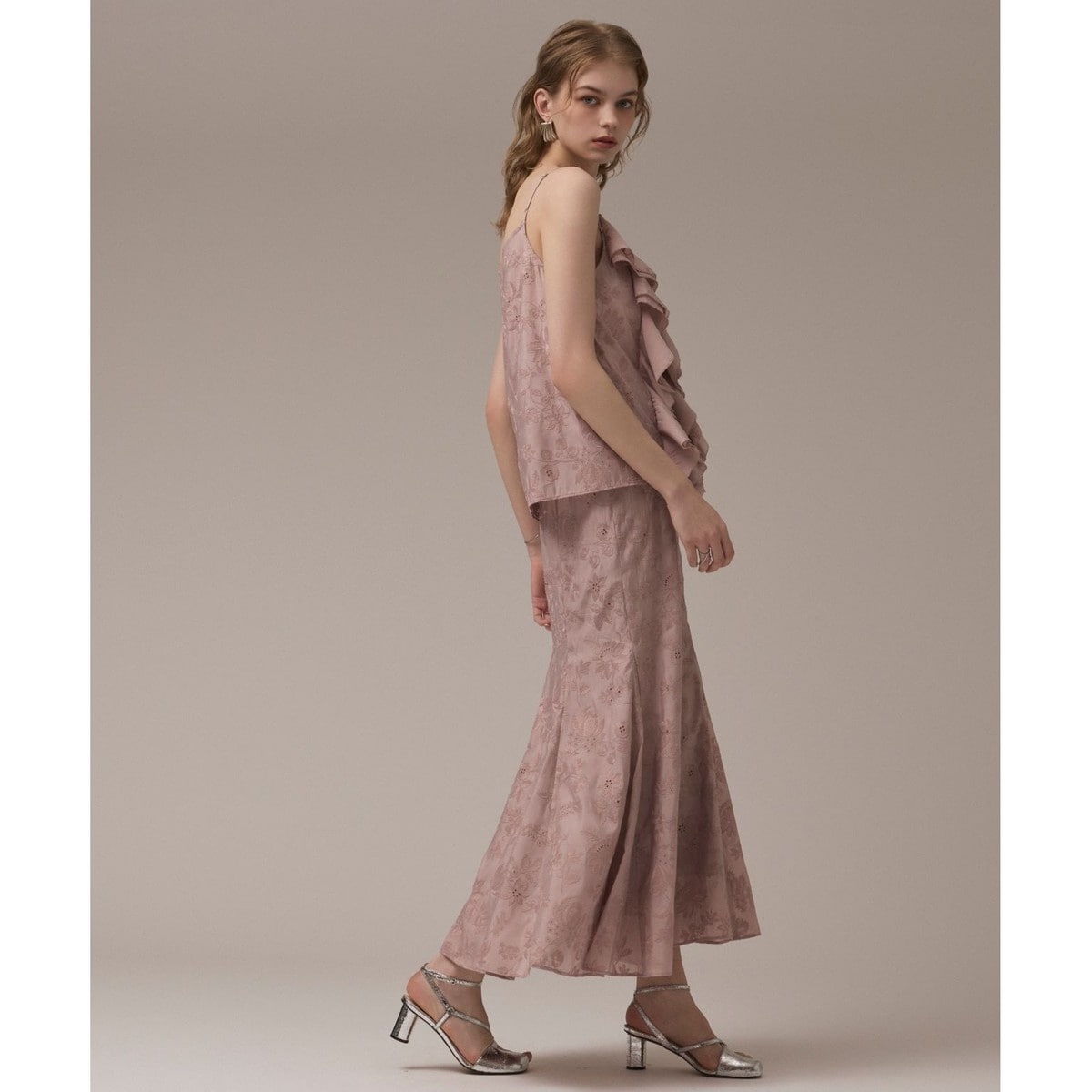 美品 グレースコンチネンタル スモールフラワードレス38サイズ 刺繍