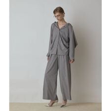 グレースコンチネンタル(GRACE CONTINENTAL)のドルマンフーディシャツ