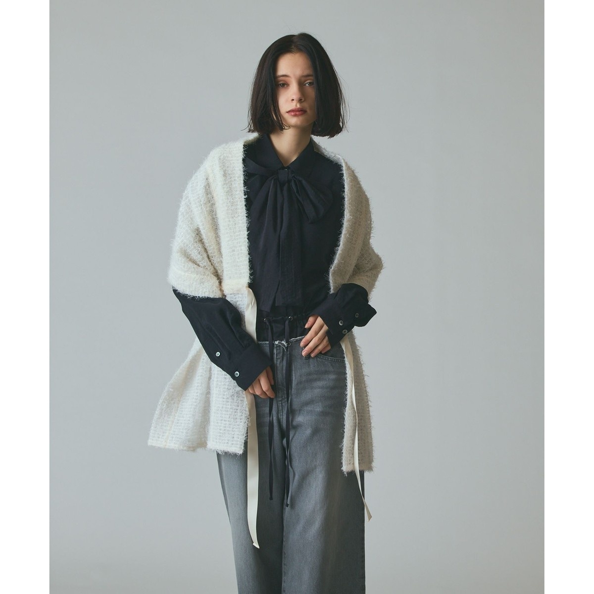 美品【グレースコンチネンタル 】ストール　ポンチョ　チェック　ファー　ラクーン グレースコンチネンタル ストール ポンチョ チェック ファー