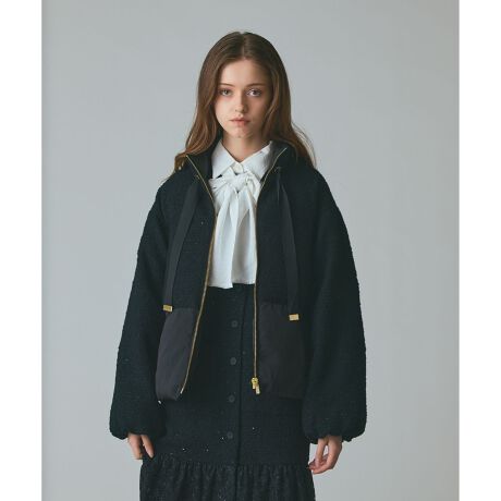 [^ԁF0226101400]yJapan Fabricz JWAȃ_Eu]炵؂Aɂ͂Ȃ̑݊ꒅBȃXpR[U΂߂ꂽiȋP̂cC[hƁA㎿ȒȂŃptB[o^t^fނgݍ킹A\LȈiłBŌyAŕʒō㎿ȑfނVvȃfUCB^~܂ŗ񌳂܂ŒgȃfBeB[ɁAۉƂ_E 90%EtFU[10%̉䗦ɍSAɌyĒg^~܂ŗ͔hłB݂ɂ͑RʂĐ[Ƀ^̃ANZggbsO鎖ŃJWAa炰AvX܂B~ʂ{AE^[A̋@ɂЁBV[Ył肵`[RrcC[hs[XyiԁF0225431027ẑpӂ܂B̃fp摜̓TviBeĂ܂Bۂ̏iƎdlAHATCY኱قȂꍇ܂B\߂܂B