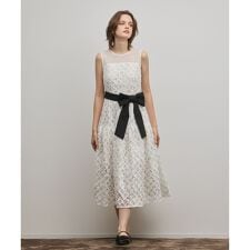 コード刺繍ワンピース