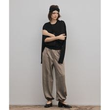 マットサテンバレルパンツ