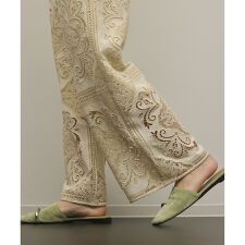 パネル刺繍パンツ