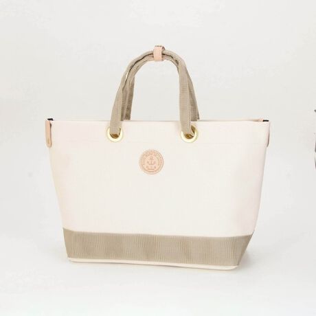 [^ԁF5107-7259]uN.I.BvOhp[NʒLpXg[gobOuN.I.BvN.I.B 2006NɃX^[gBCƎdI[i[AŎobO邽߂ɍ肠uhŁu{vɂt@Ng[obOuhłBRZvg͍HꔭM̃j[X^_[gobO̍쐬BN.I.B͑SĂ̐YHڂ͈̓͂͂ŃmcN邱Ƃ؂ɂĂ܂BI[ZeBbNłȂRƌÂǂCXs[V𓾂āAuh哱ł͂ȂmcŇꂩĂĂ܂BnCt@Ng[ɂłȂAl̓ɊYACe񋟂ĂuhłBV[YḰA肪莝ƌ|2WAYɂȂVvȃLpXg[gobNłBx̍fUCƎgՂǋ@\̃g[głBjZbNXŎgp\BLpXnŃV[YXŎgp\łBỹ{^OŁA|ɂ莝ɂ̒𒲐\vinYƂƂėLȑErȂǓs̏nZpElDBdetail̓VvȍŁAJ[h|Pbg1tĂ܂BdԂȂǂŕGɂ̂ɂ傤ǗǂЂŁAg[g̏WbvŕdlȂ̂ŒAhƖʂłSĎĂ܂BXeb`fBeB[AtHȂǂŐɓ{Ȃł͂̋ZAוɂ킽NIeB[ۂĂ܂Bfabriccccccccc򊴁FȂňFLpX̒悢݁ccccccccڂ@͏i^OQƂ|PbgF1@dF450gfjJWAAbvf[goobOłBjZbNXŎgp\ŁAオZIPŕ܂̂Ń}U[obOƂĂĂ܂B