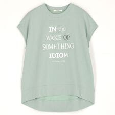 フレンチスリーブ　ロゴ入りカットソー