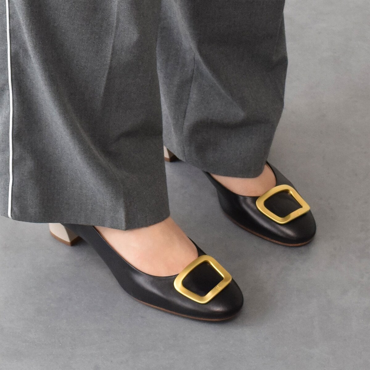 ファビオ ルスコーニ（FABIO RUSCONI）/FABIO RUSCONI◆3．7cmヒール◆ラウンドトウローヒールバックルパンプス FABIO RUSCONI◇3.7cmヒール◇ラウンドトウローヒールバックルパンプス