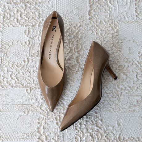 [^:F41103]{݂̂Ȃ炸AȄ爤C^AuhFABIO RUSCONIit@rIXR[jj́AɃt@bVӎfUC𖈃V[YMĂ܂Bؚȃq[YȃVGbgGKgȕ͋CłBÔȂx[VbNȃfUCŁAItBXłoɂg֗ȃpvXłBATTENTIONECɕیV[\Ăꍇ܂Bp̍ۂ͔ĂgpB܂Ai̍ۂɕیV[ꕔꍇ܂BEVRfނgpĂꍇAL̂ɂ\܂Asǂł͂܂BCɂȂꍇ͕ʂ̗ǂꏊɒuĂƌy邩Ǝv܂̂łBEv̕\ʂ̓LYt₷ׁA舵ɂ͏\ɂӂBEYߒɐ鑽̃LYVꍇ܂B܂fނ̓A኱̐FCꂪꍇ܂Apɂ͖育܂BEAɑjꍇ܂iɉe͂܂BEBě̓ɂFČꍇ܂ B܂Aql̂gPCj^[X}[gtHʂȂǂ̊ɂFۂ̏iƈČꍇ܂BETCYZ(\L)͂܂ŖڈƂȂ܂B̌`ɂKTCY̌l܂BdF183g