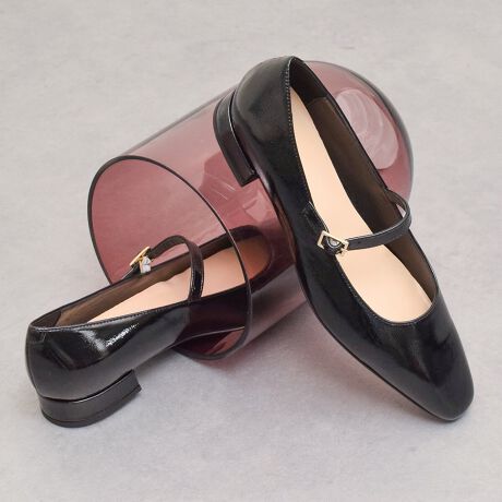 [^:F41518]{݂̂Ȃ炸AȄ爤C^AuhFABIO RUSCONIit@rIXR[jj́AɃt@bVӎfUC𖈃V[YMĂ܂BXbLƂۂ̃XNGAgEXgbvpvX́Ax[VbNŖÔȂfUCȂ̂ŁAg܂BATTENTIONECɕیV[\Ăꍇ܂Bp̍ۂ͔ĂgpB܂Ai̍ۂɕیV[ꕔꍇ܂BEVRfނgpĂꍇAL̂ɂ\܂Asǂł͂܂BCɂȂꍇ͕ʂ̗ǂꏊɒuĂƌy邩Ǝv܂̂łBEv̕\ʂ̓LYt₷ׁA舵ɂ͏\ɂӂBEYߒɐ鑽̃LYVꍇ܂B܂fނ̓A኱̐FCꂪꍇ܂Apɂ͖育܂BEAɑjꍇ܂iɉe͂܂BEBě̓ɂFČꍇ܂ B܂Aql̂gPCj^[X}[gtHʂȂǂ̊ɂFۂ̏iƈČꍇ܂BETCYZ(\L)͂܂ŖڈƂȂ܂B̌`ɂKTCY̌l܂Bd:181g