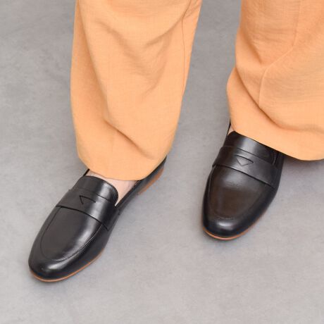 25N717AiύXv܂B[^:F51629]{݂̂Ȃ炸AȄ爤C^AuhFABIO RUSCONIit@rIXR[jj́AɃt@bVӎfUC𖈃V[YMĂ܂Bx[VbNȃfUC̃EhgE[t@[́AVvȃfUCŗlXȃX^COɃ}b`ꑫłBATTENTIONECɕیV[\Ăꍇ܂Bp̍ۂ͔ĂgpB܂Ai̍ۂɕیV[ꕔꍇ܂BEVRfނgpĂꍇAL̂ɂ\܂Asǂł͂܂BCɂȂꍇ͕ʂ̗ǂꏊɒuĂƌy邩Ǝv܂̂łBEv̕\ʂ̓LYt₷ׁA舵ɂ͏\ɂӂBEYߒɐ鑽̃LYVꍇ܂B܂fނ̓A኱̐FCꂪꍇ܂Apɂ͖育܂BEAɑjꍇ܂iɉe͂܂BEBě̓ɂFČꍇ܂ B܂Aql̂gPCj^[X}[gtHʂȂǂ̊ɂFۂ̏iƈČꍇ܂BETCYZ(\L)͂܂ŖڈƂȂ܂B̌`ɂKTCY̌l܂Bd:181g