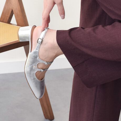 25N717AiύXv܂B[^:F51313]{݂̂Ȃ炸AȄ爤C^AuhFABIO RUSCONIit@rIXR[jj́AɃt@bVӎfUC𖈃V[YMĂ܂B_uXgbṽfUCIȃobNohpvX́A悢̃`L[q[ŃJWAɂȂ߂A芴闚Sn|CgBATTENTIONECɕیV[\Ăꍇ܂Bp̍ۂ͔ĂgpB܂Ai̍ۂɕیV[ꕔꍇ܂BEVRfނgpĂꍇAL̂ɂ\܂Asǂł͂܂BCɂȂꍇ͕ʂ̗ǂꏊɒuĂƌy邩Ǝv܂̂łBEv̕\ʂ̓LYt₷ׁA舵ɂ͏\ɂӂBEYߒɐ鑽̃LYVꍇ܂B܂fނ̓A኱̐FCꂪꍇ܂Apɂ͖育܂BEAɑjꍇ܂iɉe͂܂BEBě̓ɂFČꍇ܂ B܂Aql̂gPCj^[X}[gtHʂȂǂ̊ɂFۂ̏iƈČꍇ܂BETCYZ(\L)͂܂ŖڈƂȂ܂B̌`ɂKTCY̌l܂Bd:196g