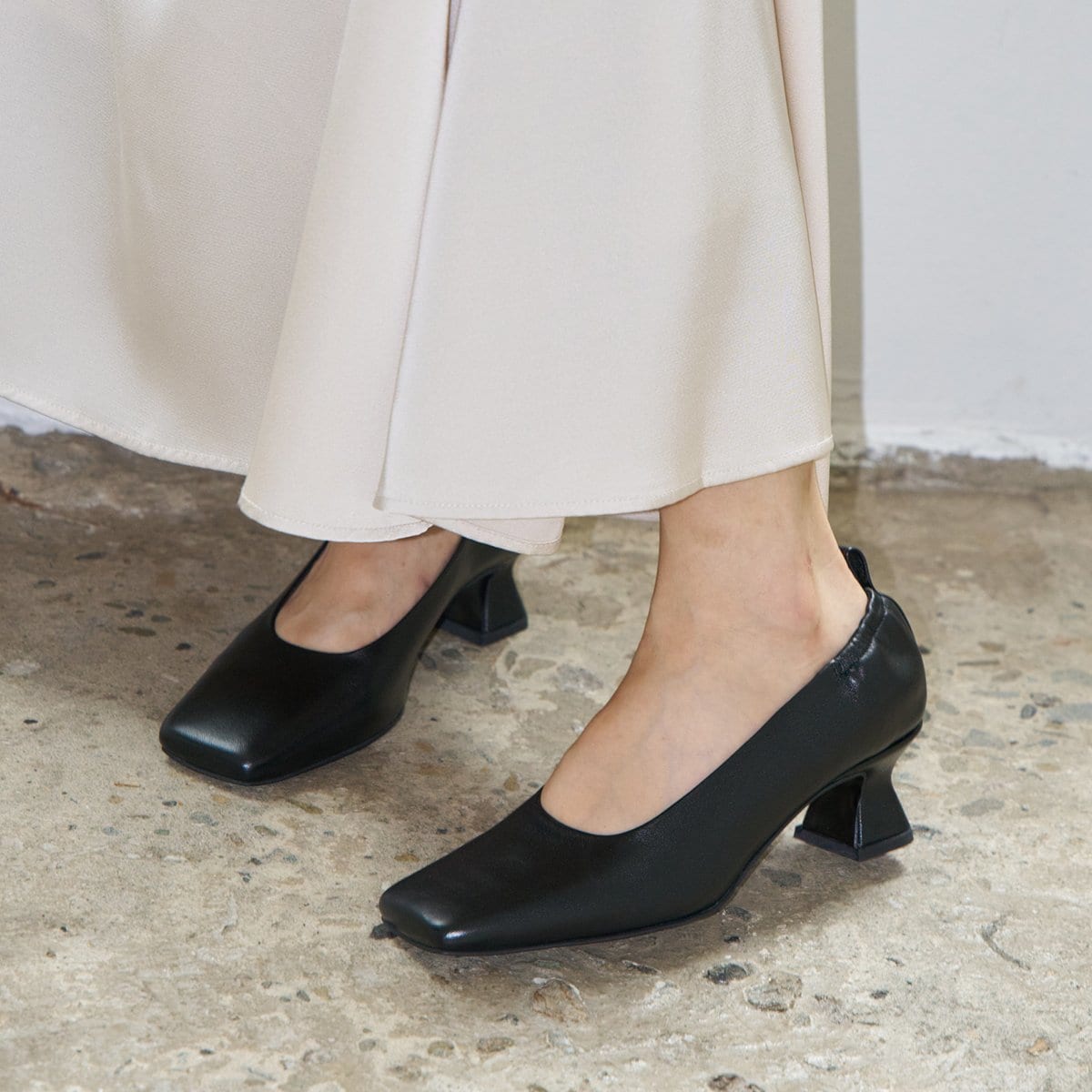 【新品】PELLICO バックストラップパンプス GR定価75900円 24 新品】PELLICO バックストラップパンプス GR定価75900円 24 - メルカリ