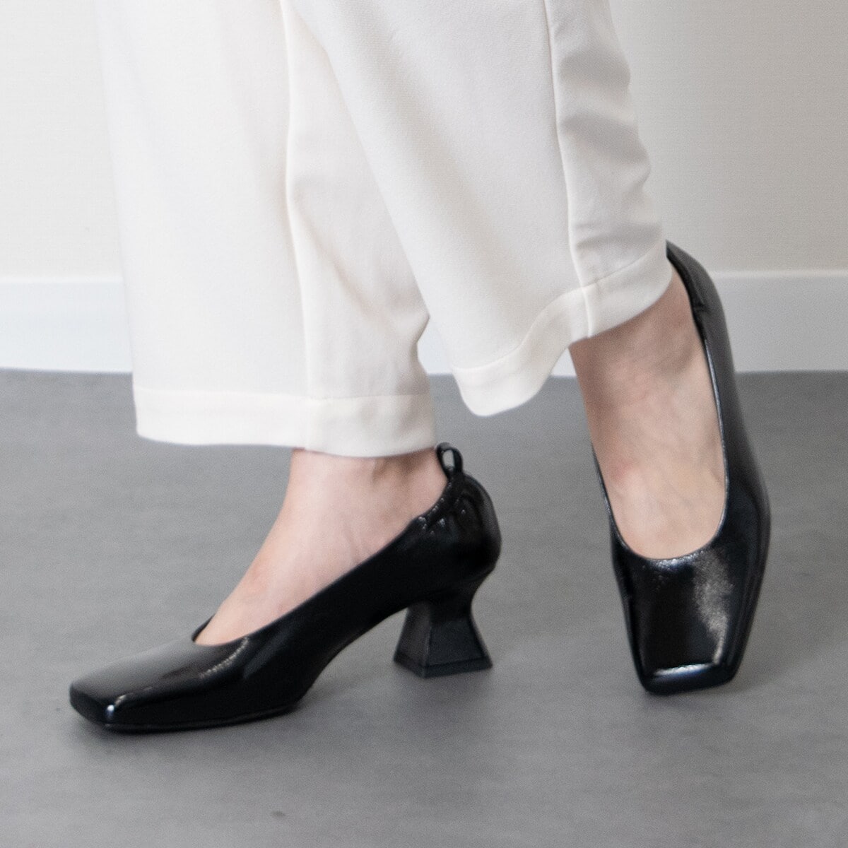 ファビオ ルスコーニ（FABIO RUSCONI）/FABIO RUSCONI◆サイドリボンローヒールバックバンド Fabio Rusconi◇1.5cmヒール◇サイドリボンローヒールバックバンド