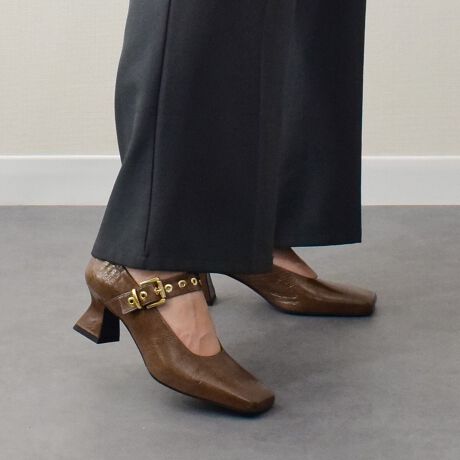 [^:F51018]{݂̂Ȃ炸AȄ爤C^AuhFABIO RUSCONIit@rIXR[jj́AɃt@bVӎfUC𖈃V[YMĂ܂B݊̂bxgƂтꂽq[̃tHIȃXNGAgEpvX̓[hGKgȈꑫłBATTENTIONECɕیV[\Ăꍇ܂Bp̍ۂ͔ĂgpB܂Ai̍ۂɕیV[ꕔꍇ܂BEVRfނgpĂꍇAL̂ɂ\܂Asǂł͂܂BCɂȂꍇ͕ʂ̗ǂꏊɒuĂƌy邩Ǝv܂̂łBEv̕\ʂ̓LYt₷ׁA舵ɂ͏\ɂӂBJȂǂŔGꂽꍇAFڂ肷ꍇ܂B܂v̕iێ̂߁AȂׂG炳Ȃ悤ӉBEYߒɐ鑽̃LYVꍇ܂B܂fނ̓A኱̐FCꂪꍇ܂Apɂ͖育܂BEAɑjꍇ܂iɉe͂܂BEBě̓ɂFČꍇ܂ B܂Aql̂gPCj^[X}[gtHʂȂǂ̊ɂFۂ̏iƈČꍇ܂BETCYZ(\L)͂܂ŖڈƂȂ܂B̌`ɂKTCY̌l܂Bd:258g