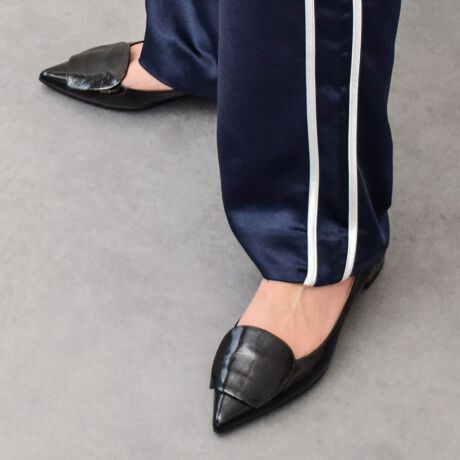 [^:F51537]VvłȂ烂_ȕ͋C̃[q[|CebhgEpvXut@rIXR[jvoꂵ܂B芴̂郍[q[̂߈ĂĂÂ炢߁AfC[ɗĂ邤ꂵ݌vɂȂĂ܂BȄ爤C^AuhFABIO RUSCONÍAXAsIȏAꂽɂV[YRNVĂĂ܂BATTENTIONECɕیV[\Ăꍇ܂Bp̍ۂ͔ĂgpB܂Ai̍ۂɕیV[ꕔꍇ܂BEVRfނgpĂꍇAL̂ɂ\܂Asǂł͂܂BCɂȂꍇ͕ʂ̗ǂꏊɒuĂƌy邩Ǝv܂̂łBEv̕\ʂ̓LYt₷ׁA舵ɂ͏\ɂӂBJȂǂŔGꂽꍇAFڂ肷ꍇ܂B܂v̕iێ̂߁AȂׂG炳Ȃ悤ӉBEYߒɐ鑽̃LYVꍇ܂B܂fނ̓A኱̐FCꂪꍇ܂Apɂ͖育܂BEAɑjꍇ܂iɉe͂܂BEBě̓ɂFČꍇ܂ B܂Aql̂gPCj^[X}[gtHʂȂǂ̊ɂFۂ̏iƈČꍇ܂BETCYZ(\L)͂܂ŖڈƂȂ܂B̌`ɂKTCY̌l܂Bd:220g