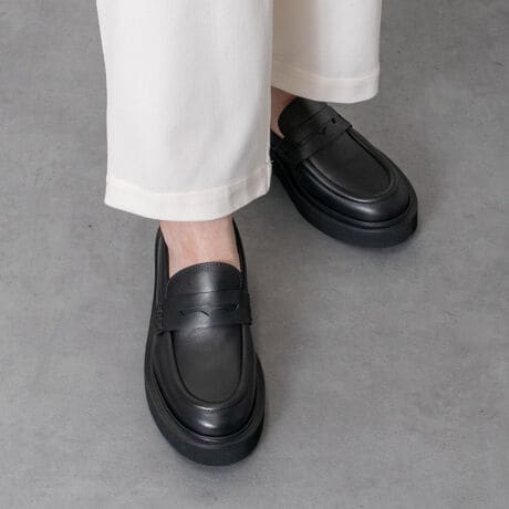 [^:F51631]x[VbNȃfUC̃EhgEꃍ[t@[ut@rIXR[jvoꂵ܂B{[̂tHŃChpcƑ̗ǂACełBÔȂfUCȂ̂ŁAg܂BȄ爤C^AuhFABIO RUSCONÍAXAsIȏAꂽɂV[YRNVĂĂ܂BATTENTIONECɕیV[\Ăꍇ܂Bp̍ۂ͔ĂgpB܂Ai̍ۂɕیV[ꕔꍇ܂BEVRfނgpĂꍇAL̂ɂ\܂Asǂł͂܂BCɂȂꍇ͕ʂ̗ǂꏊɒuĂƌy邩Ǝv܂̂łBEv̕\ʂ̓LYt₷ׁA舵ɂ͏\ɂӂBJȂǂŔGꂽꍇAFڂ肷ꍇ܂B܂v̕iێ̂߁AȂׂG炳Ȃ悤ӉBEYߒɐ鑽̃LYVꍇ܂B܂fނ̓A኱̐FCꂪꍇ܂Apɂ͖育܂BEAɑjꍇ܂iɉe͂܂BEBě̓ɂFČꍇ܂ B܂Aql̂gPCj^[X}[gtHʂȂǂ̊ɂFۂ̏iƈČꍇ܂BETCYZ(\L)͂܂ŖڈƂȂ܂B̌`ɂKTCY̌l܂Bd:374g