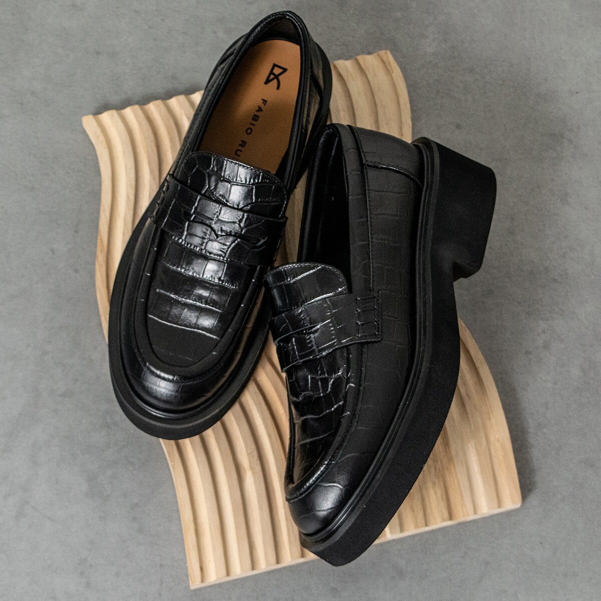 mirin新品 ファビオルスコーニ エナメル レザー ローファー パンプス Fabio Rusconi｜ファビオルスコーニの通販 - ZOZOTOWN