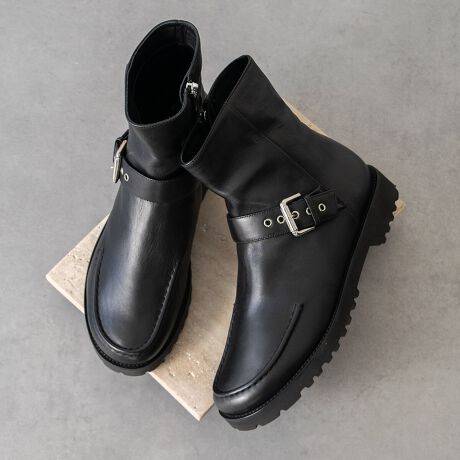 [^:F53021]{̌`ɋ߂Iu[NgE̗p܂݃J̃V[gu[ćAxg̃fBeB[}jbVȈꑫBȄ爤C^AuhFABIO RUSCONIit@rIXR[jj́AXAsIȏAꂽɂV[YRNVĂĂ܂BATTENTIONECɕیV[\Ăꍇ܂Bp̍ۂ͔ĂgpB܂Ai̍ۂɕیV[ꕔꍇ܂BEVRfނgpĂꍇAL̂ɂ\܂Asǂł͂܂BCɂȂꍇ͕ʂ̗ǂꏊɒuĂƌy邩Ǝv܂̂łBEv̕\ʂ̓LYt₷ׁA舵ɂ͏\ɂӂBJȂǂŔGꂽꍇAFڂ肷ꍇ܂B܂v̕iێ̂߁AȂׂG炳Ȃ悤ӉBEYߒɐ鑽̃LYVꍇ܂B܂fނ̓A኱̐FCꂪꍇ܂Apɂ͖育܂BEAɑjꍇ܂iɉe͂܂BEBě̓ɂFČꍇ܂ B܂Aql̂gPCj^[X}[gtHʂȂǂ̊ɂFۂ̏iƈČꍇ܂BETCYZ(\L)͂܂ŖڈƂȂ܂B̌`ɂKTCY̌l܂B:15.5cm:22cmd:290g