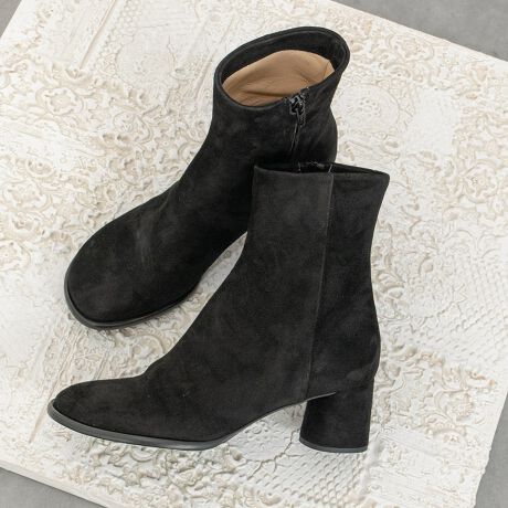 [^:F53025]{̌`ɋ߂Iu[NgE̗pTChV[V[gu[ćAq[̍悭JWAɂȂ߂AlۂۂłBȄ爤C^AuhFABIO RUSCONIit@rIXR[jj́AXAsIȏAꂽɂV[YRNVĂĂ܂BATTENTIONECɕیV[\Ăꍇ܂Bp̍ۂ͔ĂgpB܂Ai̍ۂɕیV[ꕔꍇ܂BEVRfނgpĂꍇAL̂ɂ\܂Asǂł͂܂BCɂȂꍇ͕ʂ̗ǂꏊɒuĂƌy邩Ǝv܂̂łBEv̕\ʂ̓LYt₷ׁA舵ɂ͏\ɂӂBJȂǂŔGꂽꍇAFڂ肷ꍇ܂B܂v̕iێ̂߁AȂׂG炳Ȃ悤ӉBEYߒɐ鑽̃LYVꍇ܂B܂fނ̓A኱̐FCꂪꍇ܂Apɂ͖育܂BEAɑjꍇ܂iɉe͂܂BEBě̓ɂFČꍇ܂ B܂Aql̂gPCj^[X}[gtHʂȂǂ̊ɂFۂ̏iƈČꍇ܂BETCYZ(\L)͂܂ŖڈƂȂ܂B̌`ɂKTCY̌l܂B:16.5cm:24cmd:308g