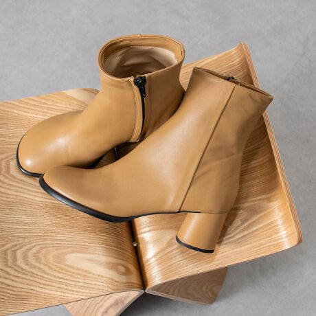 [^:F53025]{̌`ɋ߂Iu[NgE̗pTChV[V[gu[ćAq[̍悭JWAɂȂ߂AlۂۂłBȄ爤C^AuhFABIO RUSCONIit@rIXR[jj́AXAsIȏAꂽɂV[YRNVĂĂ܂BATTENTIONECɕیV[\Ăꍇ܂Bp̍ۂ͔ĂgpB܂Ai̍ۂɕیV[ꕔꍇ܂BEVRfނgpĂꍇAL̂ɂ\܂Asǂł͂܂BCɂȂꍇ͕ʂ̗ǂꏊɒuĂƌy邩Ǝv܂̂łBEv̕\ʂ̓LYt₷ׁA舵ɂ͏\ɂӂBJȂǂŔGꂽꍇAFڂ肷ꍇ܂B܂v̕iێ̂߁AȂׂG炳Ȃ悤ӉBEYߒɐ鑽̃LYVꍇ܂B܂fނ̓A኱̐FCꂪꍇ܂Apɂ͖育܂BEAɑjꍇ܂iɉe͂܂BEBě̓ɂFČꍇ܂ B܂Aql̂gPCj^[X}[gtHʂȂǂ̊ɂFۂ̏iƈČꍇ܂BETCYZ(\L)͂܂ŖڈƂȂ܂B̌`ɂKTCY̌l܂B:16.5cm:24cmd:308g