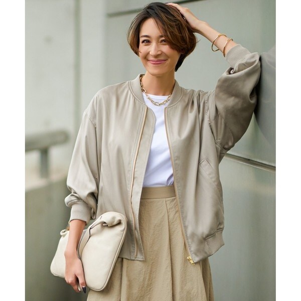 美品✨23区 テンセルレーヨンサテン MA-1 ブルゾン 黒 38 ジャケット 美品✨23区 テンセルレーヨンサテン MA-1 ブルゾン 黒 38