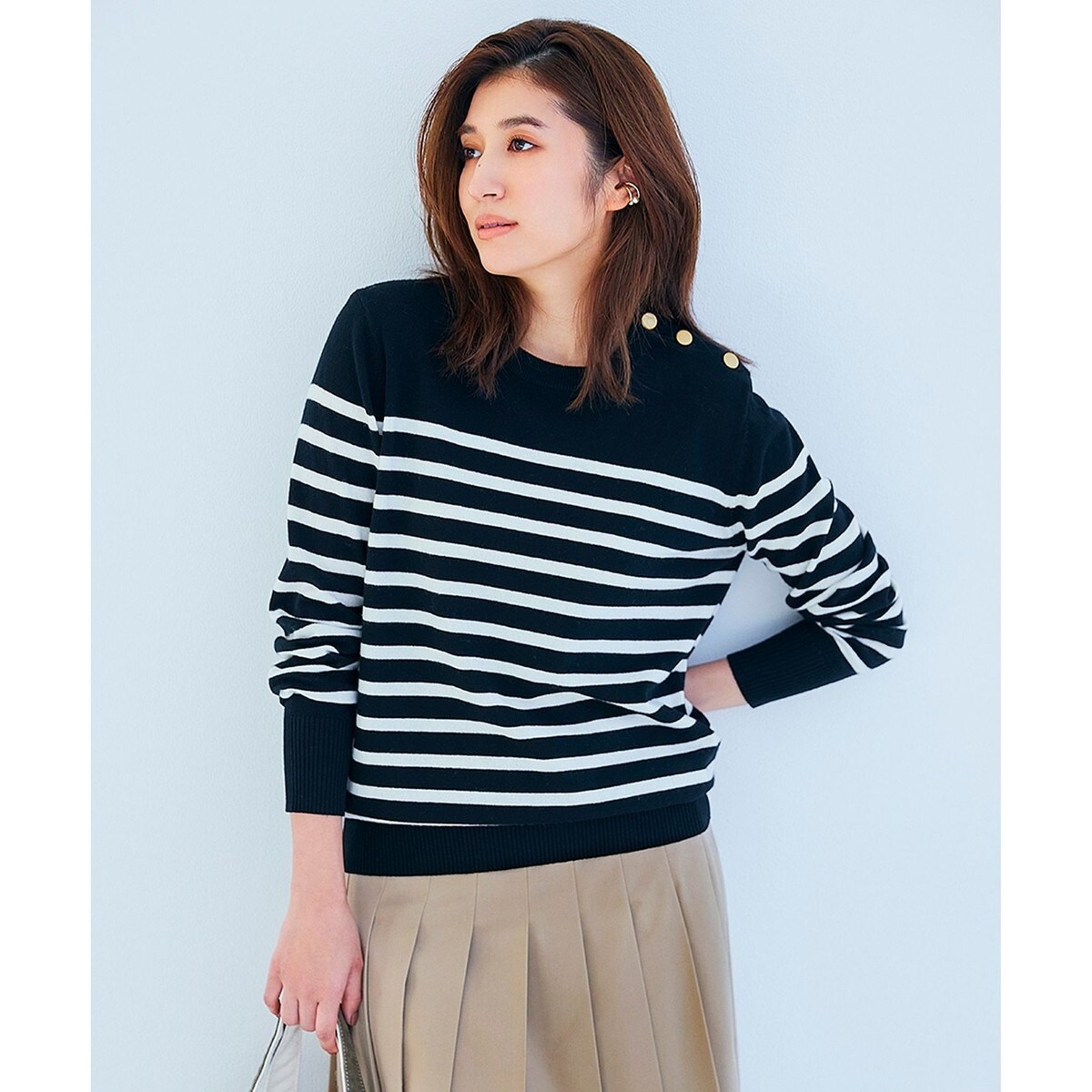 美品 23区 セミウーステッドウール 肩ボタン ボーダー ニット ゴールド 38 セール】 【CLASSY.12月号掲載】セミウーステッドウール 肩