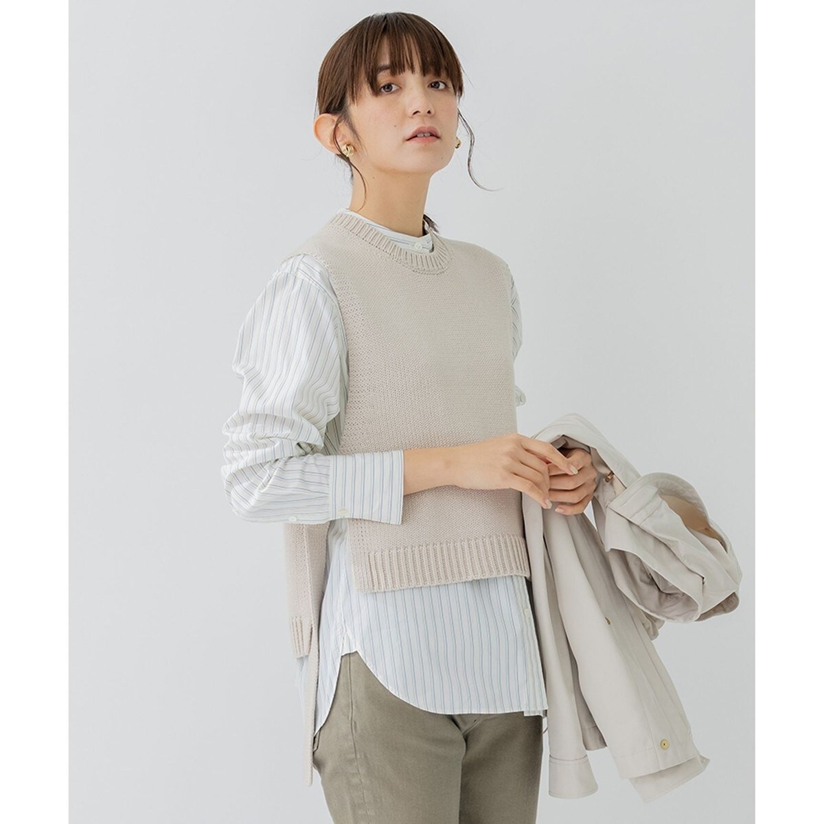 美品 23区 ストレッチ リリヤーン ニット ベスト グレージュ