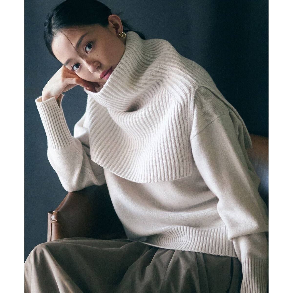 新品タグ付き 23区 ウールカシミヤ ネックウォーマー ベージュ系 ウールカシミヤ ネックウォーマー | 23区(23KU) | マルイウェブチャネル