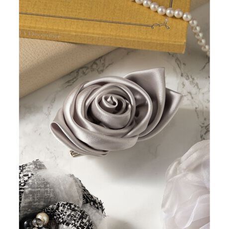 [^ԁFZZ3DCS0006]2024 Pre Springi̗ǂõfUCۓIfUCEfމ₩ȃTefނ̐nAo`[t̃RT[WBVvȃfUCȂ̂ŁAX[c⃏s[XȂǃR[fBl[gI΂AlXȃACeɉ؂€YĂ܂B̎TŎgpł悤ȃCgO[(#003)AlCr[(#075)2FWJłB摜̓TvgpĂׁAۂɂ͂鏤iƎdlقȂꍇ܂B