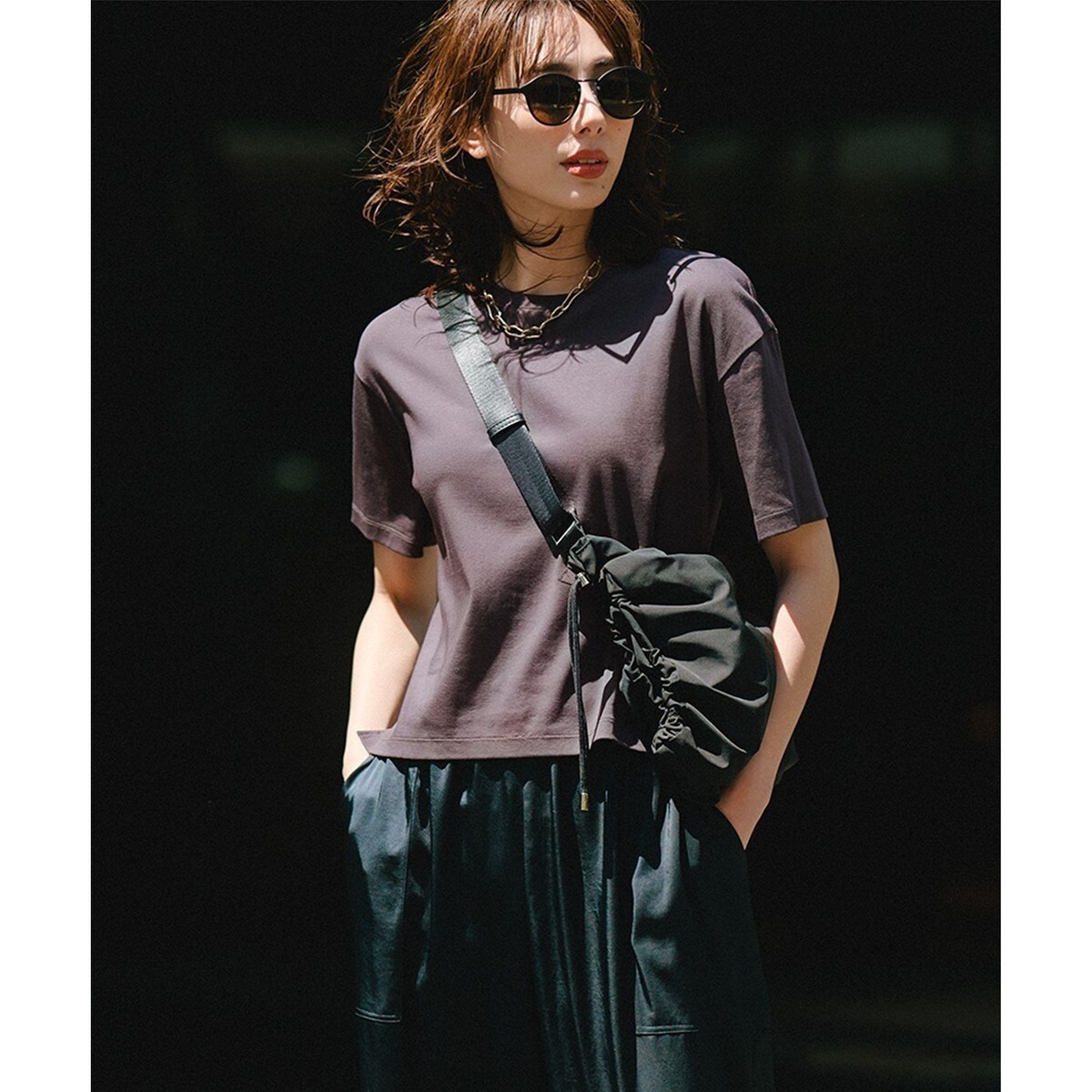 GLOW8月号掲載/接触冷感】半袖 クロップド IT TEE / 23区