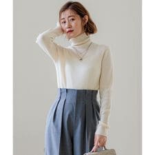 【Oggi1月号/CLASSY.11月号掲載】ウーステッドウール リブタートルネック ニット | 23区(23KU)