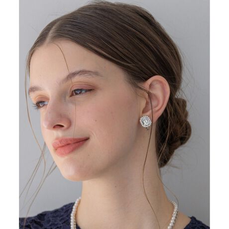 [^ԁFAS3DGS0721]2025 Spring & SummerAPPLAUDIRiAvfB[jAPPLAUDIRiAvfB[jƂ́AtXŁwтEԁxƂӖBp[eBȂǁA؂₩ȃV[ɂ҂APPLAUDIR iAvfB[jV[YłBfUCIWĩXNGArW[PCOB悢TCYō킹₷؂₩ɍʂ܂BɂȂɂ^CṽCOŁAVRtłBrW[gplbNXƑgݍ킹X^C߂łBMtgƂĂ߂̃ACełB`[tACeyAPPLAUDIRzrW[gbv C[lbNX(i: AS3DGS0720)摜̓TvgpĂׁAۂɂ͂鏤iƎdlقȂꍇ܂B